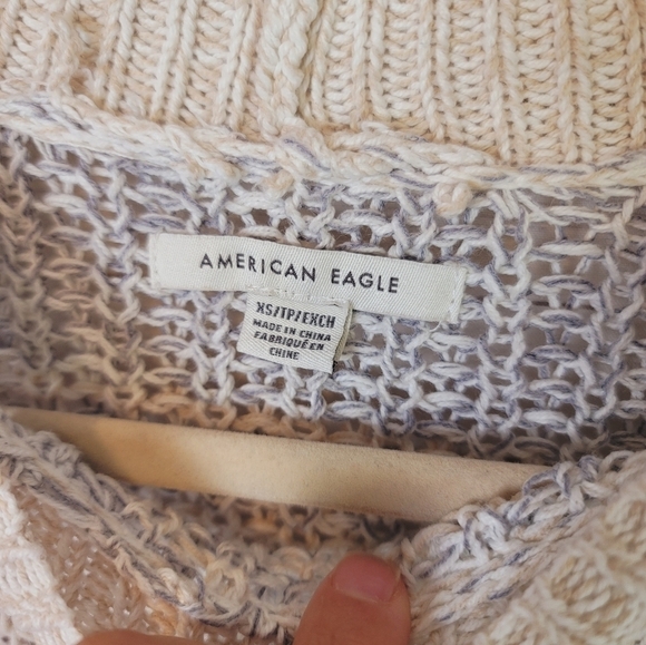 AMERICAN EAGLE CHUNKY KNIT SWEATER, SZ XS - Picture 5 of 10
